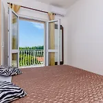 Dalmatian Gem