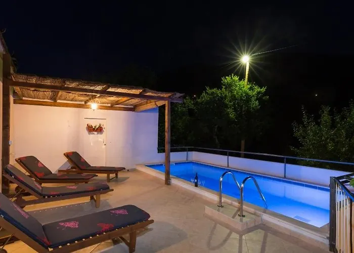 Dalmatian Gem Груда